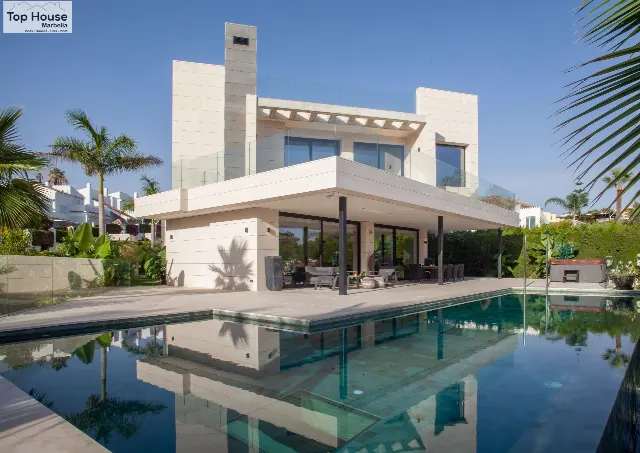 Villa de Lujo en Aloha Golf, Marbella